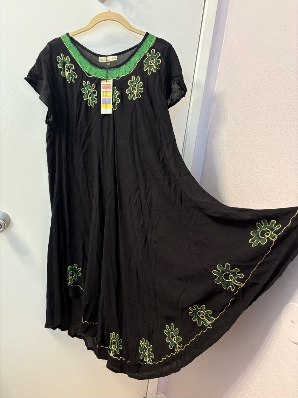 Young USA Black & Green Embroidered Women's Dress OSFM NWT PTP up to 30